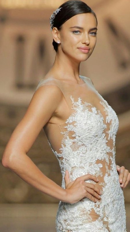 Ирина Шейк Pronovias