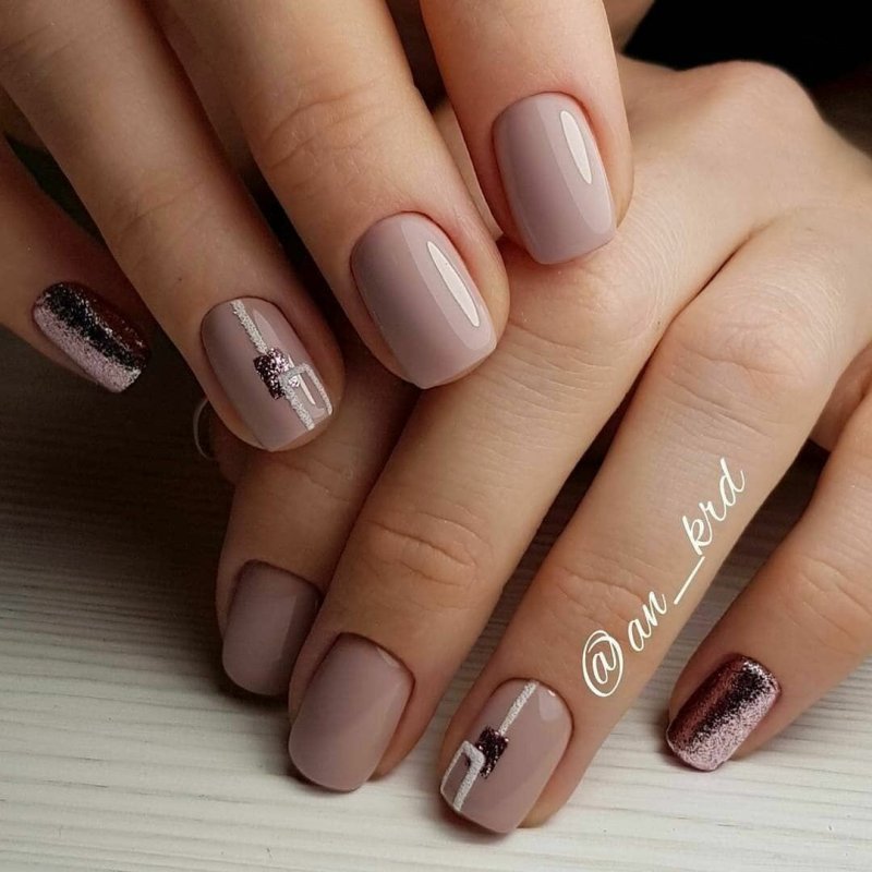 Ногти короткие
