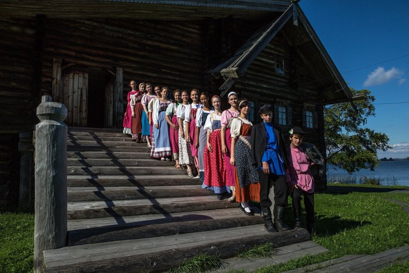 Карельский костюм женский