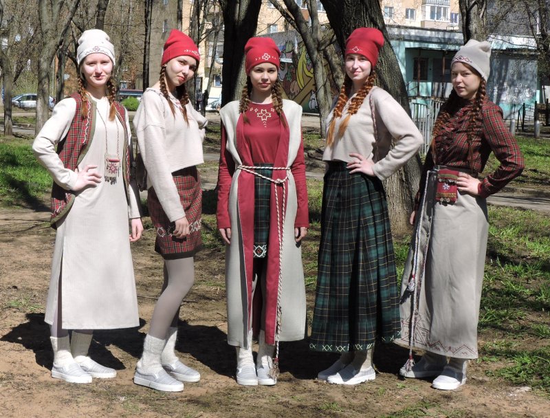 Национальный костюм Удмуртии