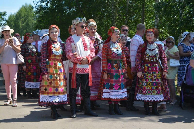 Удмуртский свадебный костюм