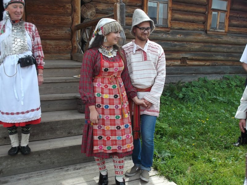 Свадебный костюм удмуртов