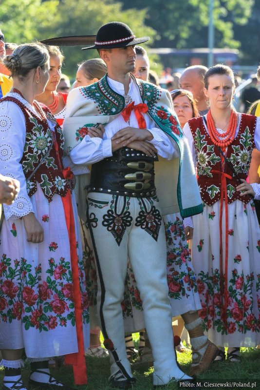 Национальный костюм Поляков