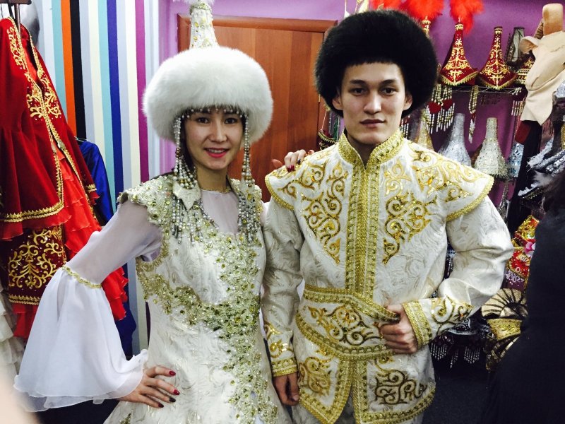 Казахский костюм женский