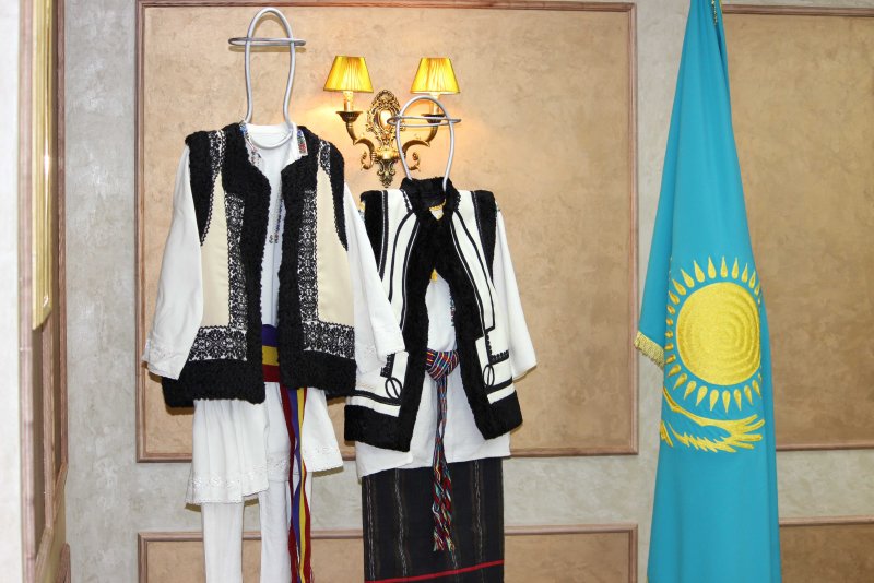 Казахский костюм женский