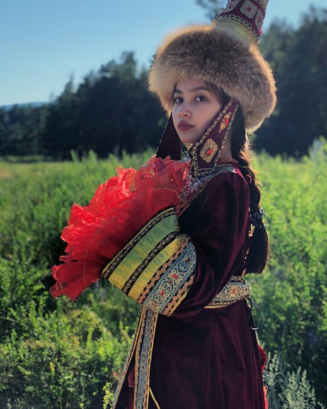 Казахские национальные Наряды