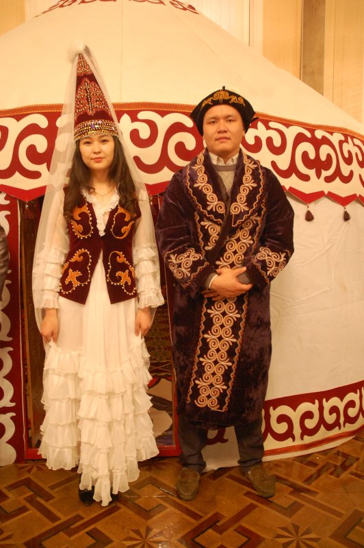 Казахский национальный костюм