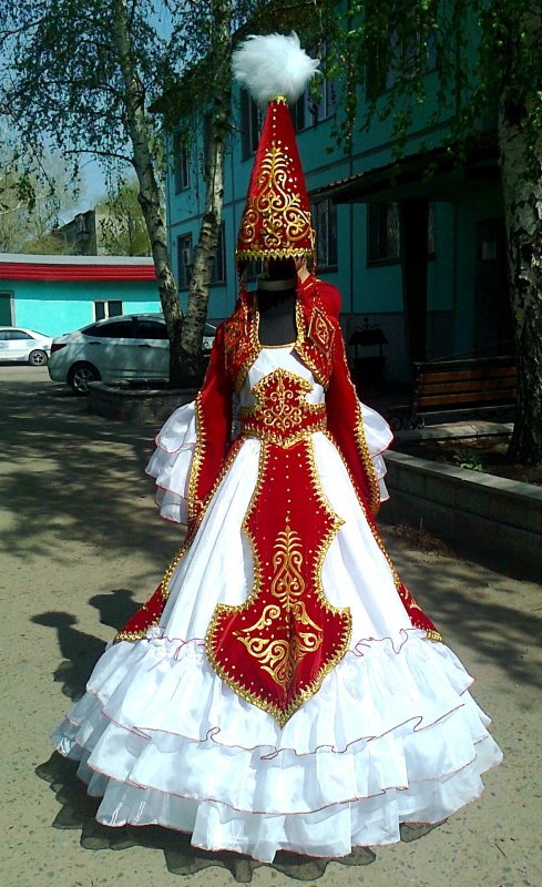 Казахский костюм
