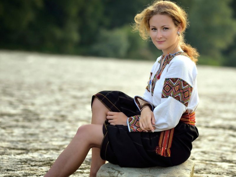 Красивая Национальная одежда