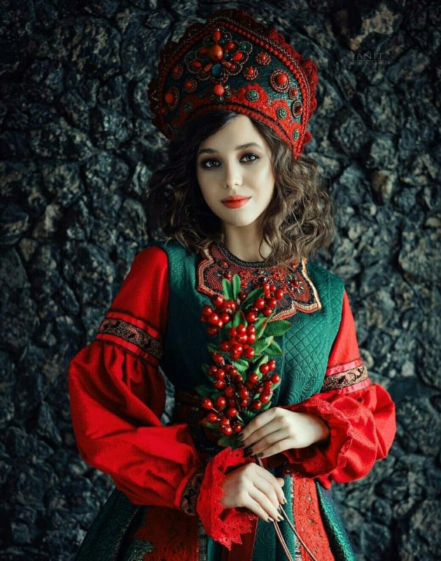 Традиционный русский сарафан