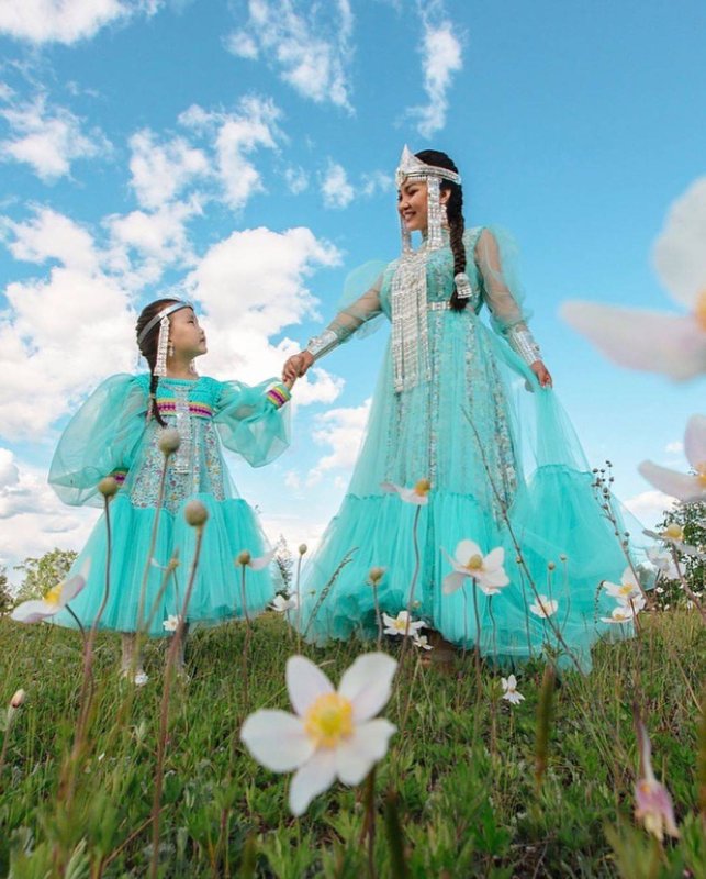 Красивые якутские платья
