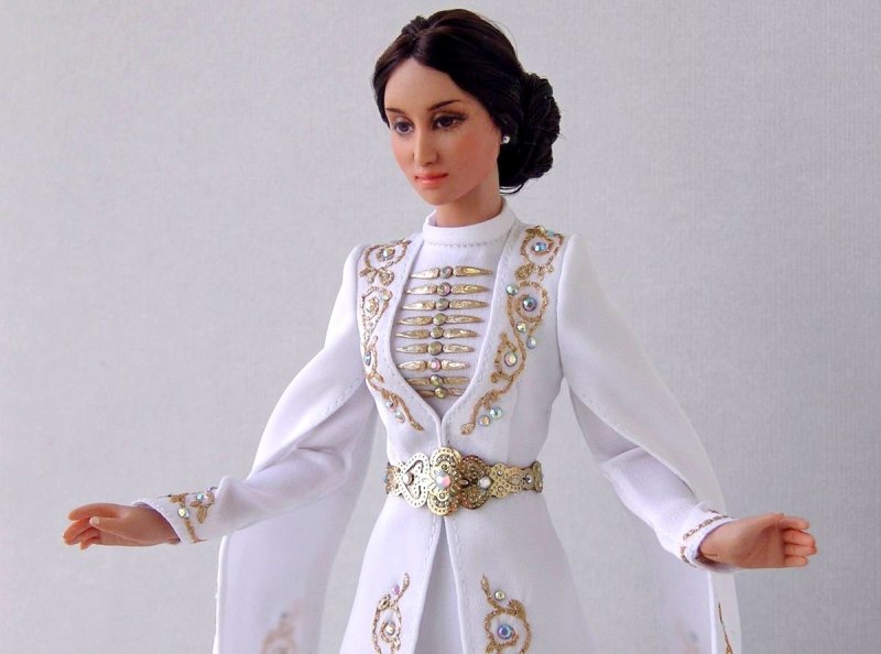 Грузинский костюм женский