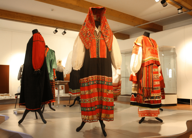 Украинский костюм женский