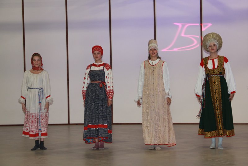 Национальный наряд болгары