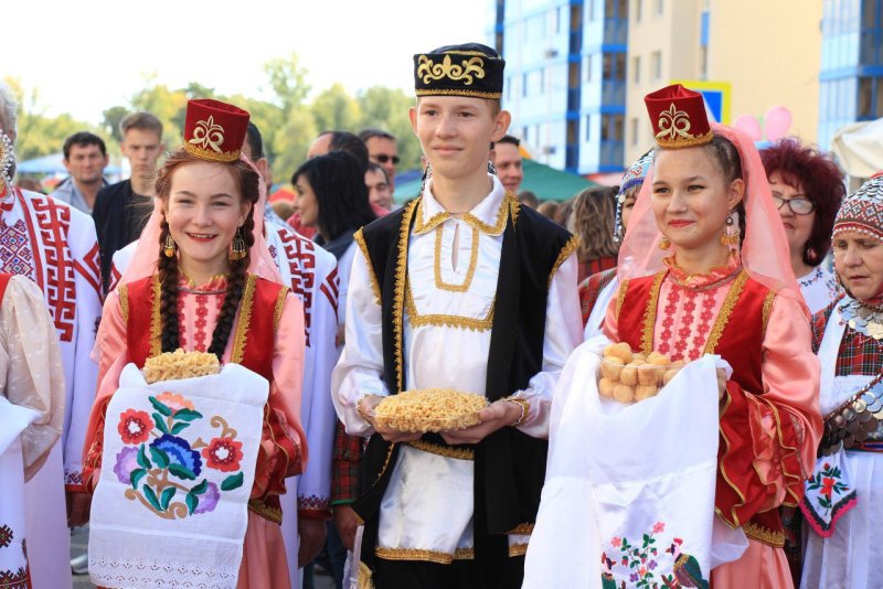 Национальный национальный костюм Татаров