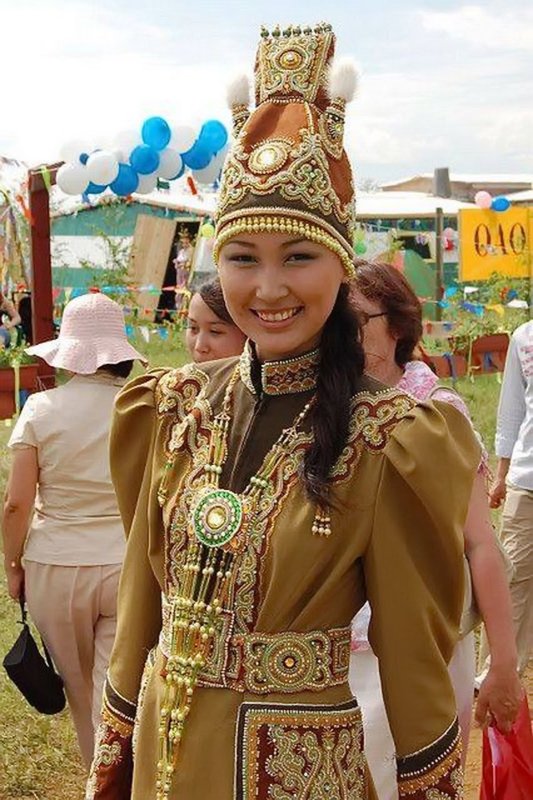 Якутские украшения и платья