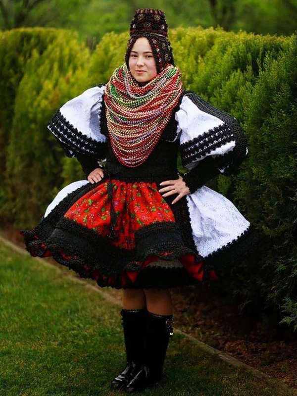 Разные национальные костюмы