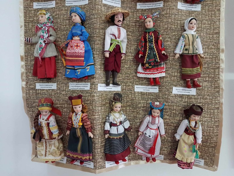 Боливия Титикака женщины в национальной одежде