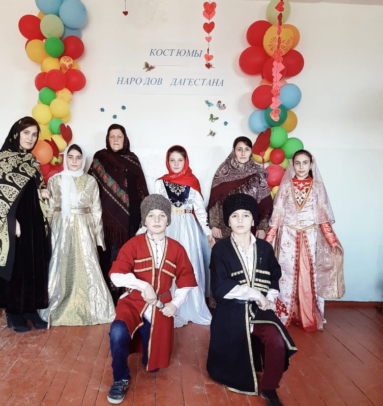 Карачаевцы абазины Черкесы