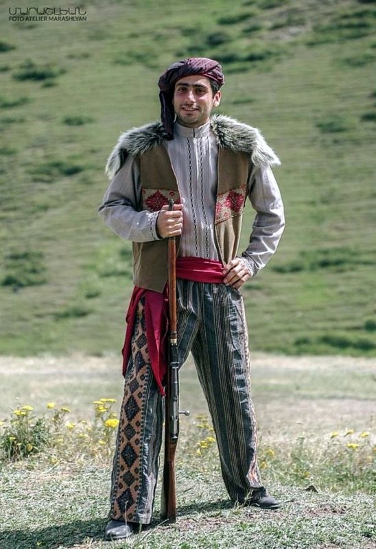 Армянский детский костюм