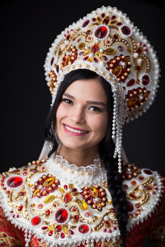 Русский костюм женский