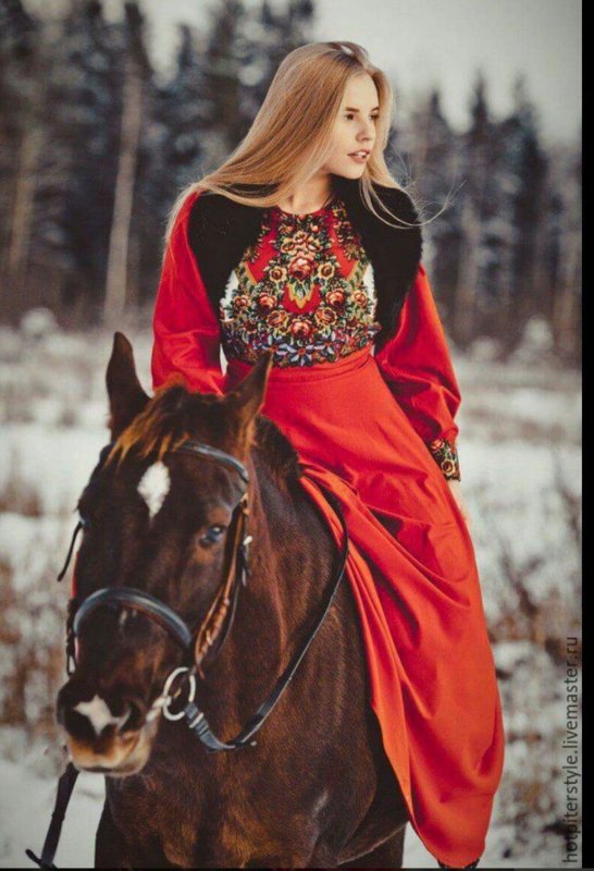 Елена Маковей