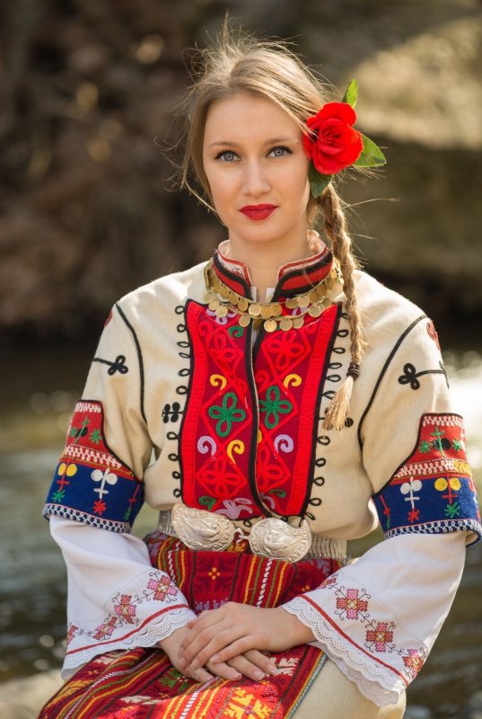 Славянский женский наряд