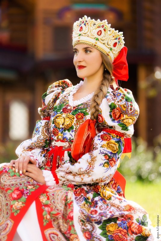 Любовь Михалева кокошники