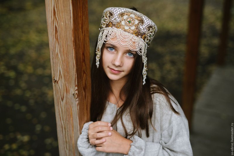 Кокошник русской красавицы