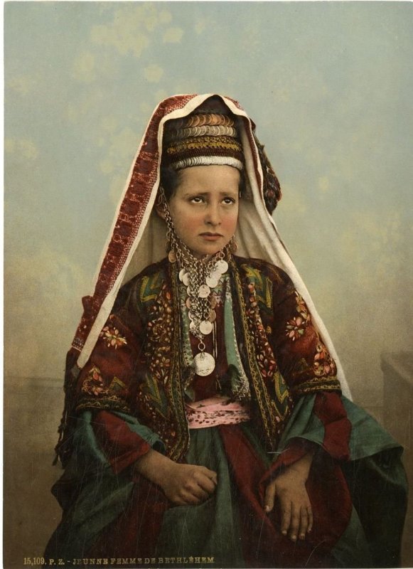 Армянский национальный костюм Сюник