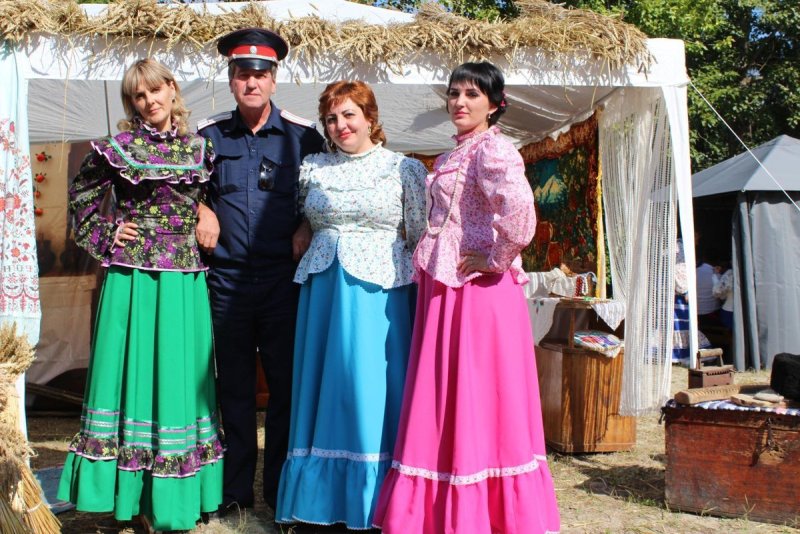 Красивые Кубанские казачки
