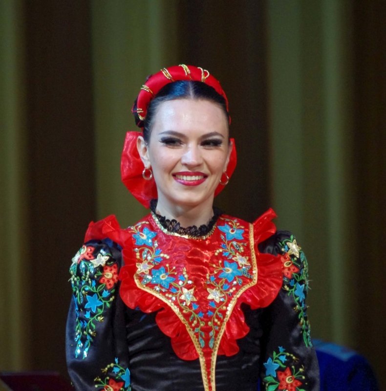 Терская казачка в национальном костюме
