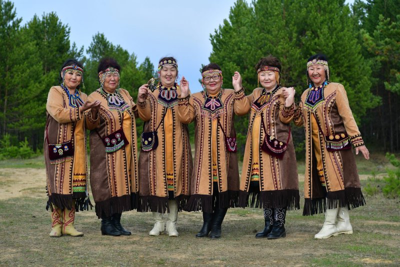 Эвенкийский детский костюм