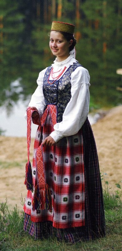 Литовский национальный костюм