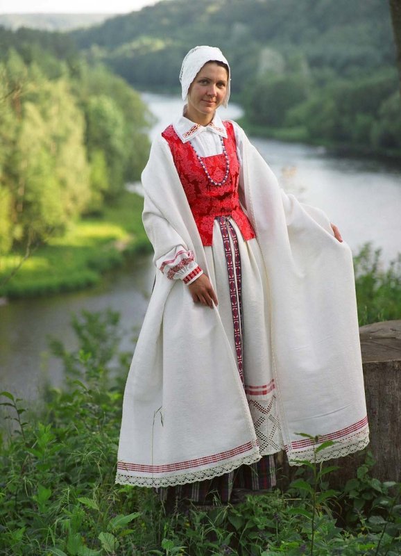 Национальный костюм Литвы женский