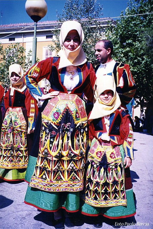 Португальский национальный костюм женский