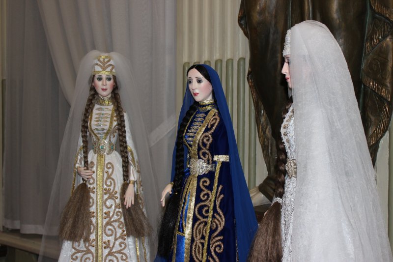 Солистка ансамбля симд Южная