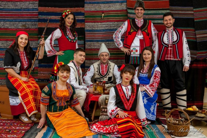 Болгарский народный костюм