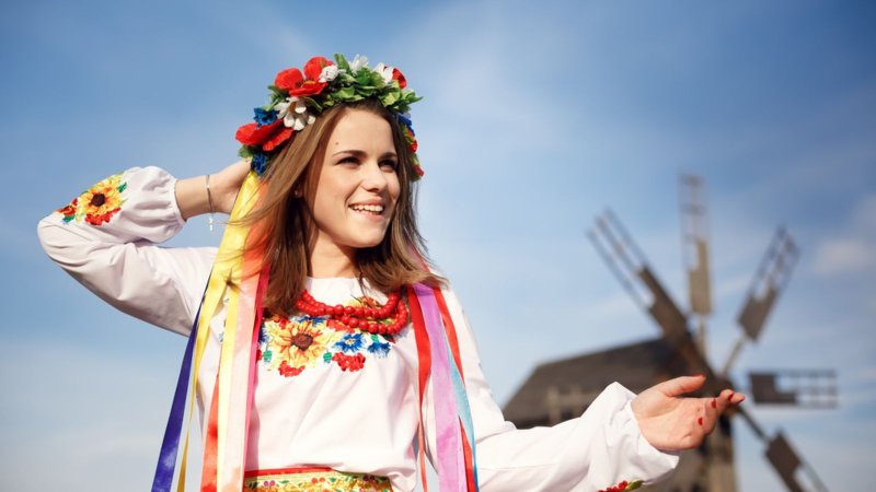 Костюмы и украшения для головы в этностиле