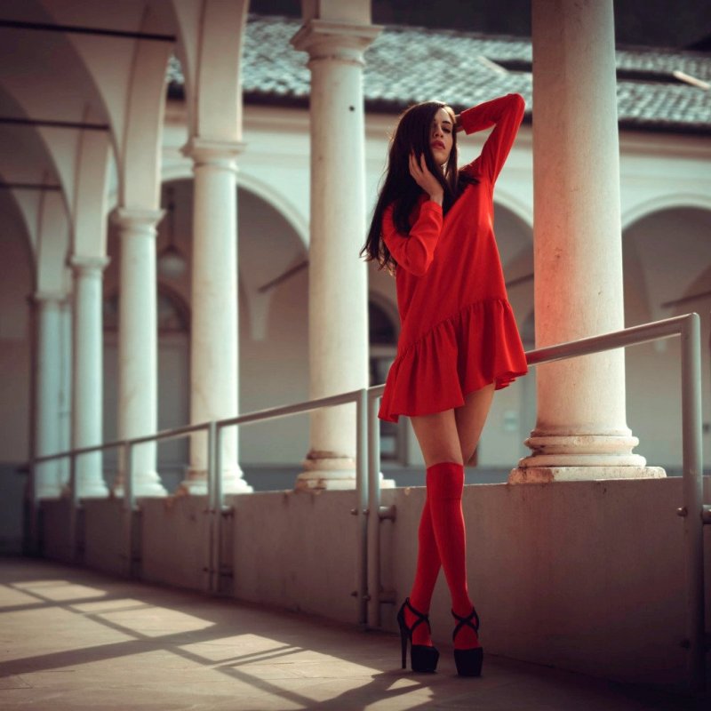 Фотосессия в Красном коротком платье