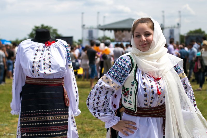 Национальный костюм Молдовы