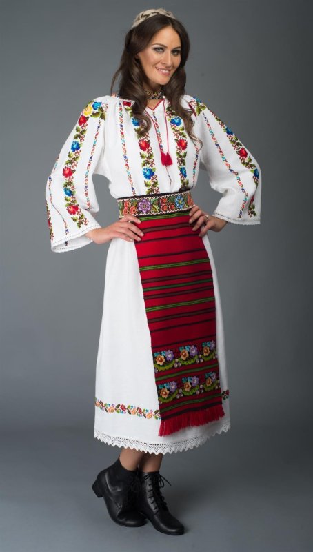 Костюм молдавский