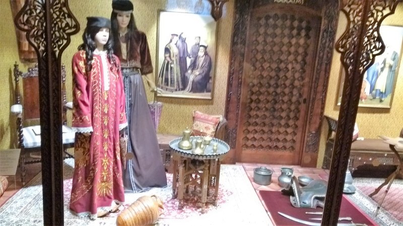 Костюм старой Девы