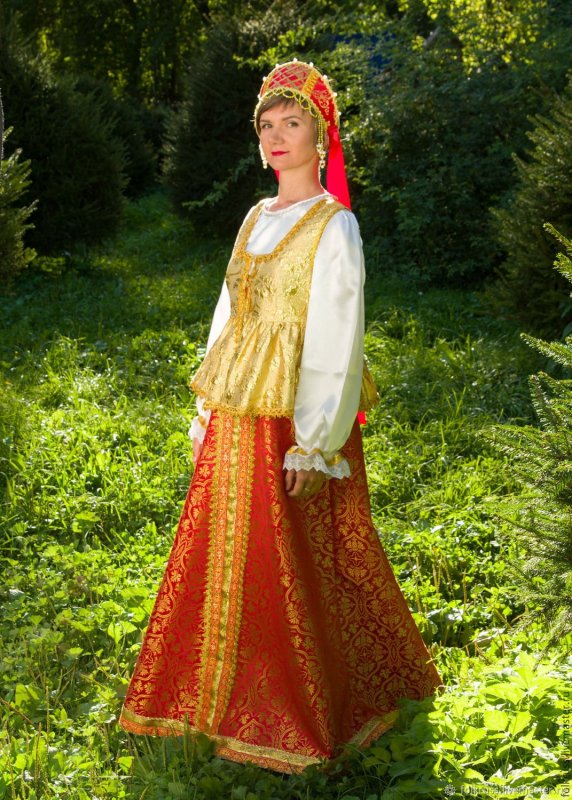 Карельский костюм женский