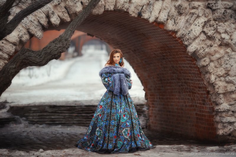 Викторианский платья эпохи Ренессанс