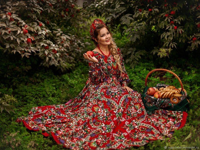 Тёплые Королевские платья в зиму