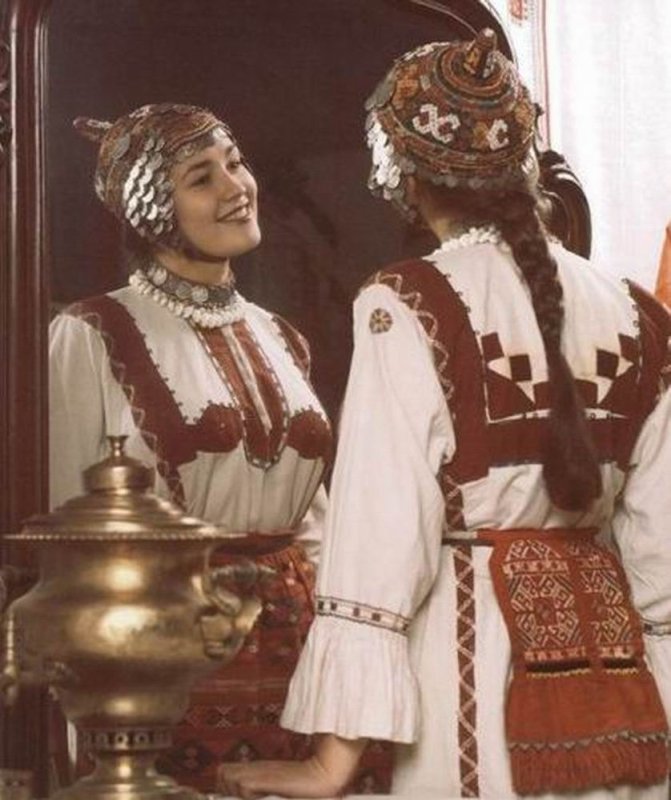Чувашские национальные костюмы выставка