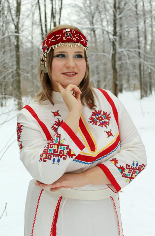 ЧУВАШКА В национальном костюме