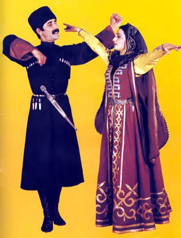 Сати Казанова в фащэ