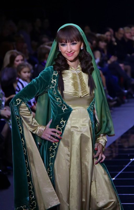Чеченский костюм женский